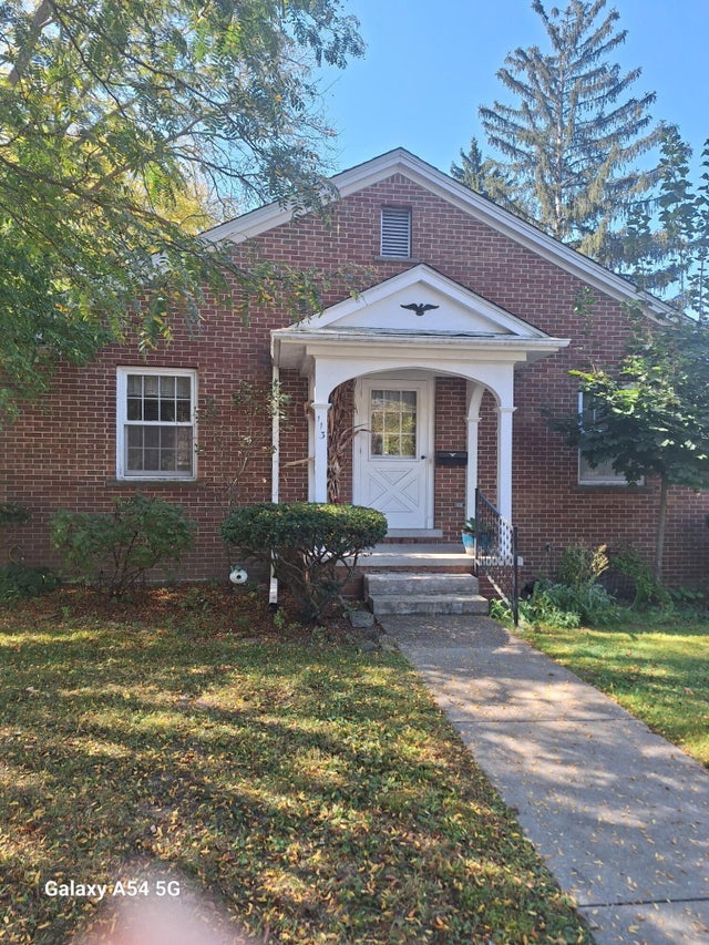 103 105,111,113 N Lewis, Saline city