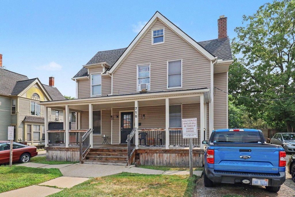 718 Lowell Street, Ypsilanti