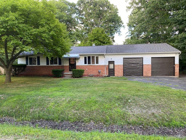 21338 Whittington St, Farmington Hills city