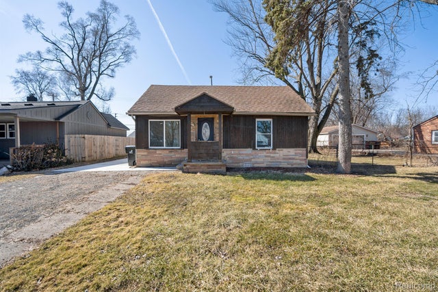 22027 Springbrook Ave, Farmington Hills city