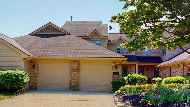 18182 W Blue Heron Dr N 91, Northville township