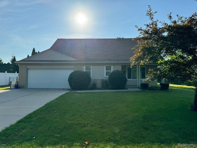 5028 Abington Drive, Troy city