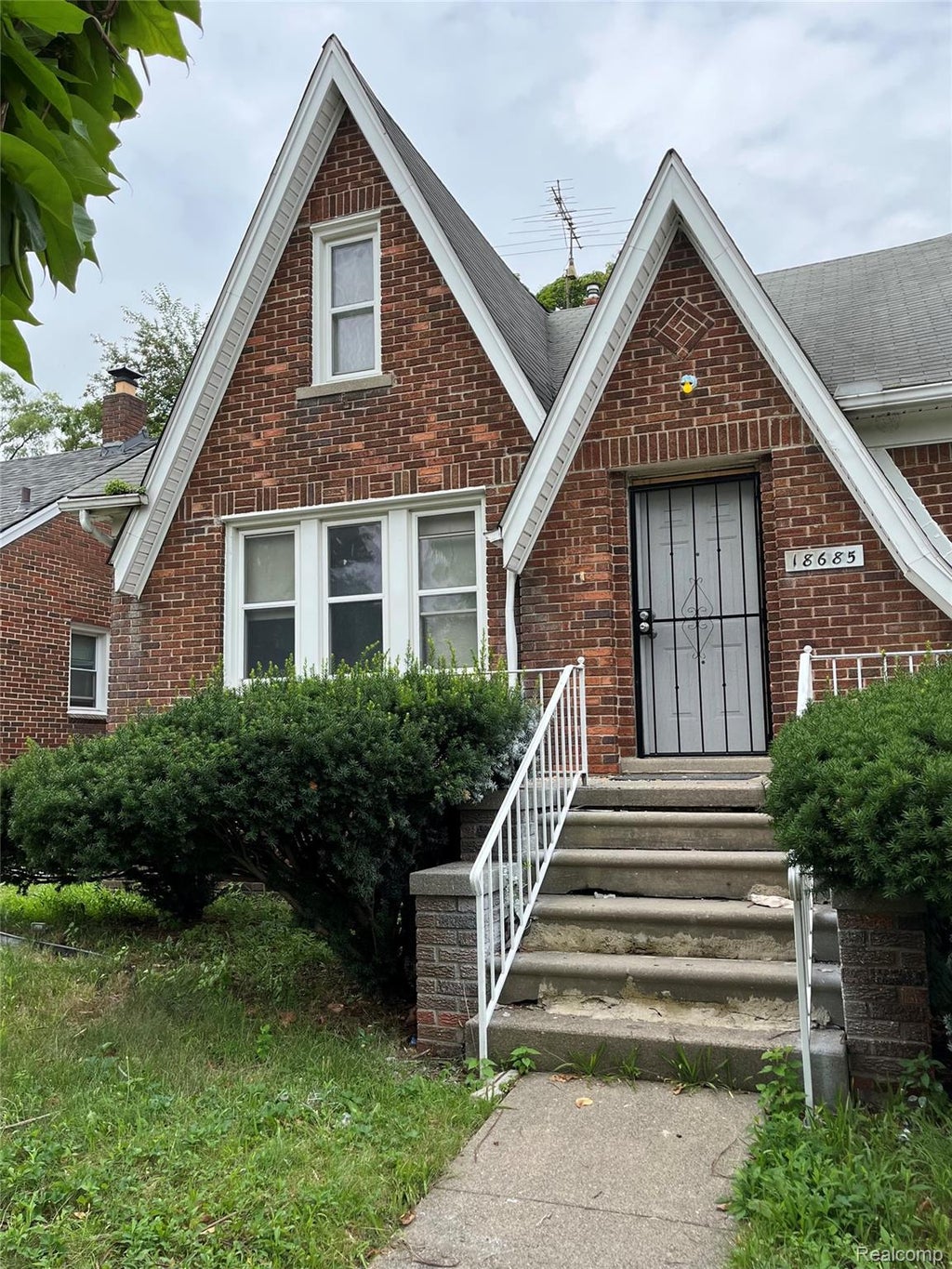 18685 Strasburg Street, Detroit city