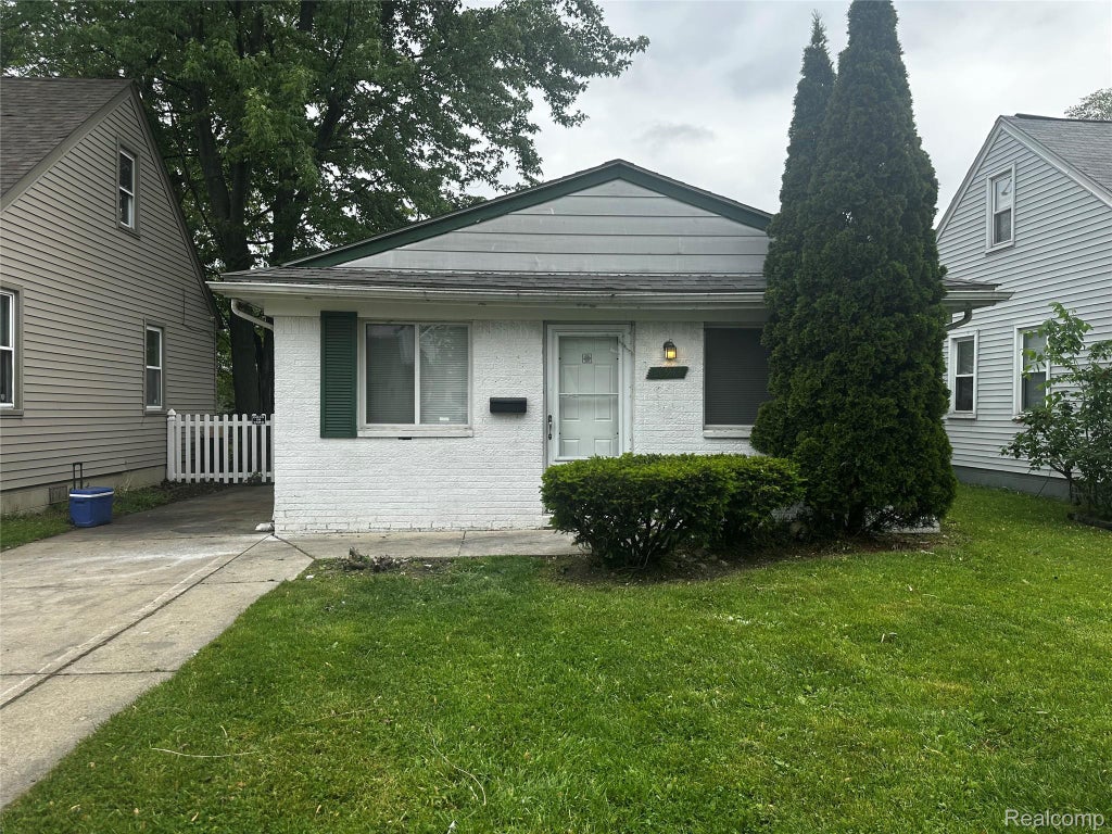 20943 Hollywood Street, Harper Woods city