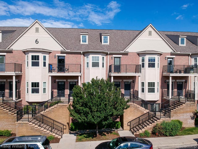 25585 Portico Lane, Novi city