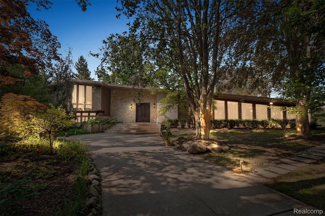 1125 Eton Cross Road, Bloomfield Hills city