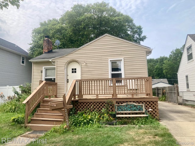 23059 Davey Avenue, Hazel Park city