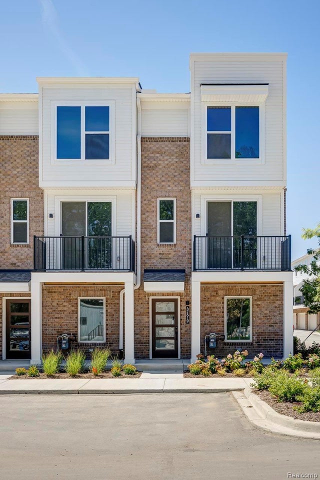 42639 Hoshi Lane, Novi city