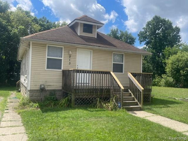 213 Hughes Avenue, Pontiac city