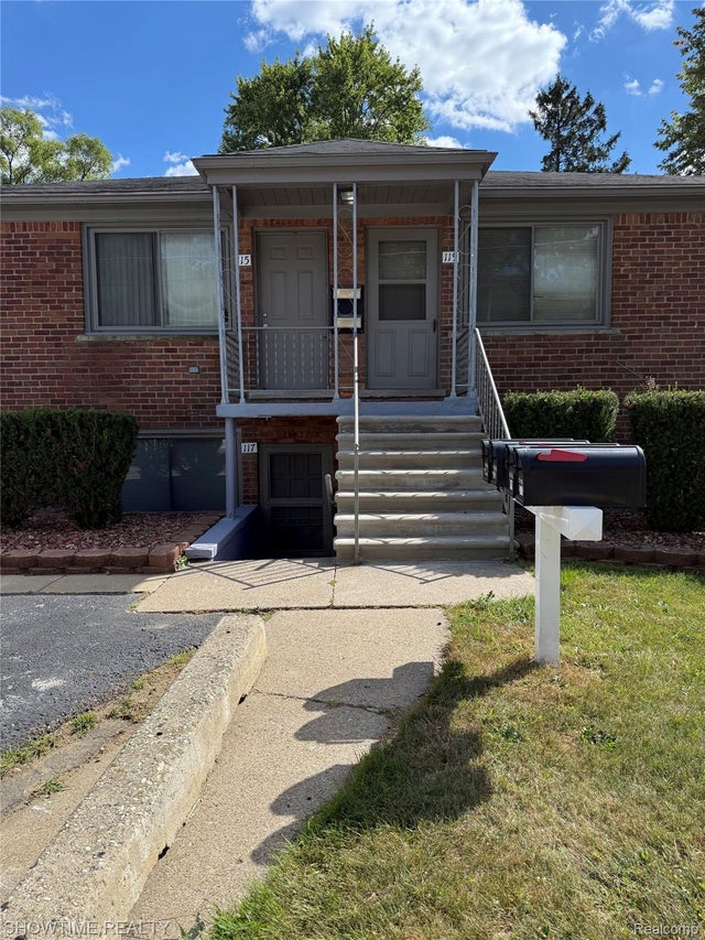 117 W 13 Mile Rd Road, Royal Oak city