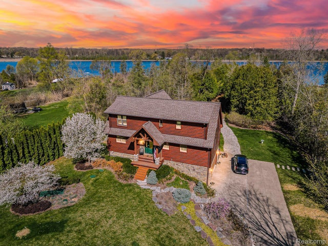 5175 Parview Drive, Village of Clarkston city