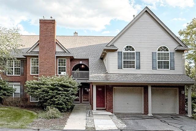 28560 Carlton Way Drive, Novi city