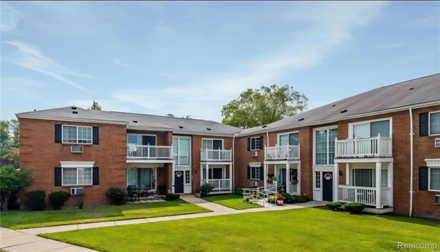 2420-c Parmenter Boulevard #110, Royal Oak city