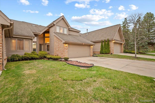 26765 Plumgrove Lane, Farmington Hills city