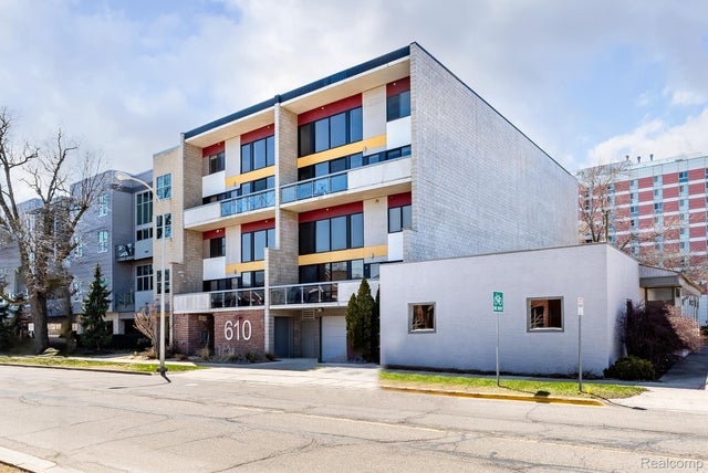 610 #204 S. Troy, Royal Oak city