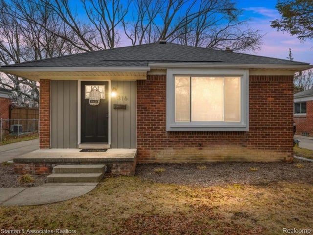 316 Charlotte Avenue, Royal Oak city