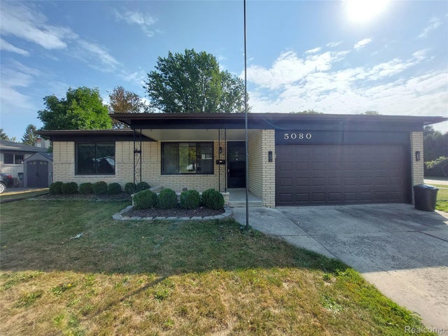 5080 Abington Drive, Troy city