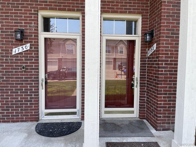 1732 Deepwood Circle 52, Rochester city