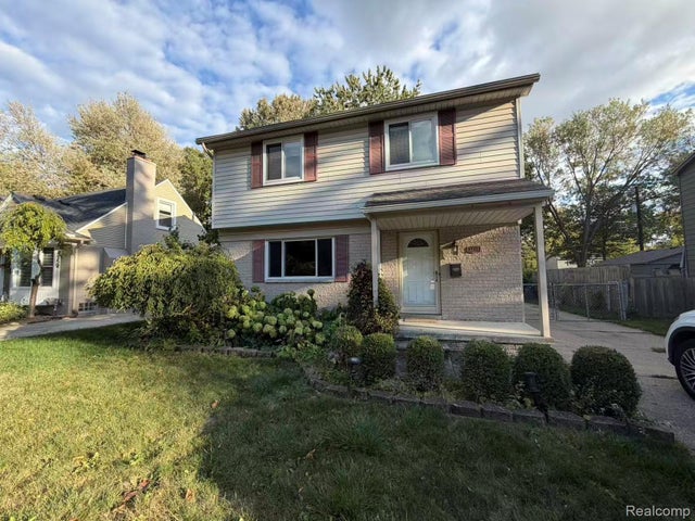 3245 Parker, Royal Oak city