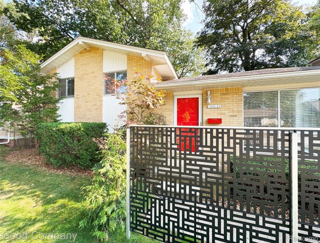 1013 Lawndale Drive, Royal Oak city