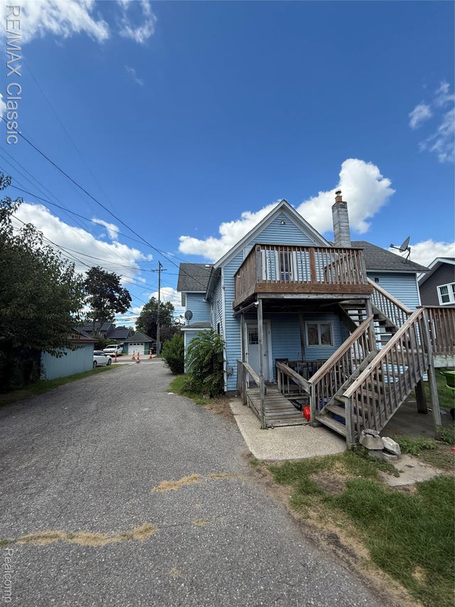 124 N Warren Street, South Lyon city