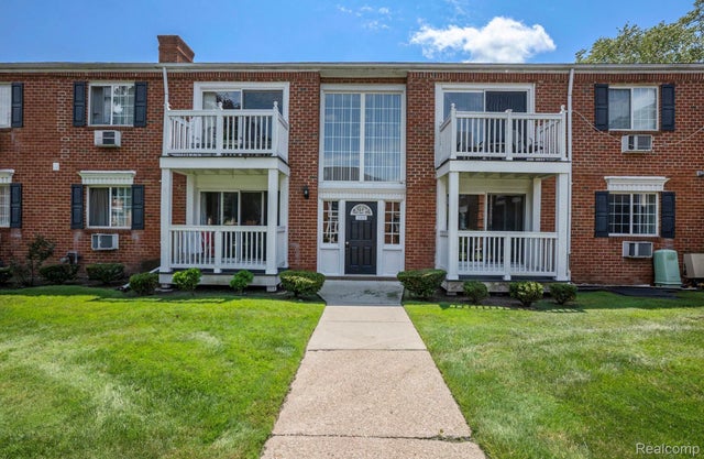 2440 Parmenter Boulevard 105, Royal Oak city