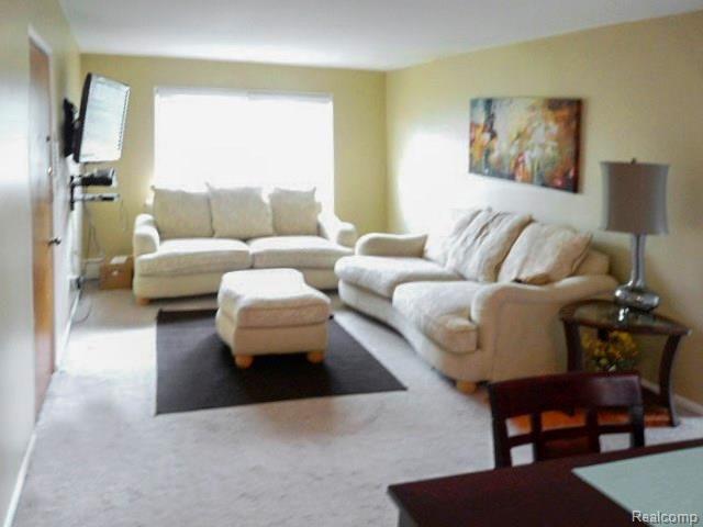 2930 W Thirteen Mile Road 14, Royal Oak city