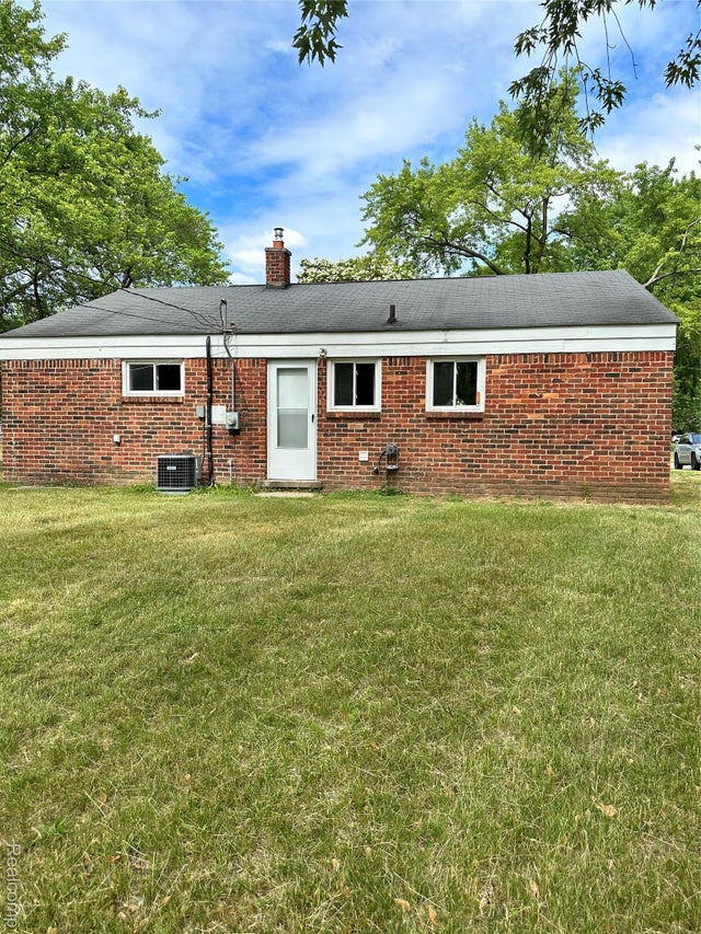 4811 Summerhill Drive, Independence charter township