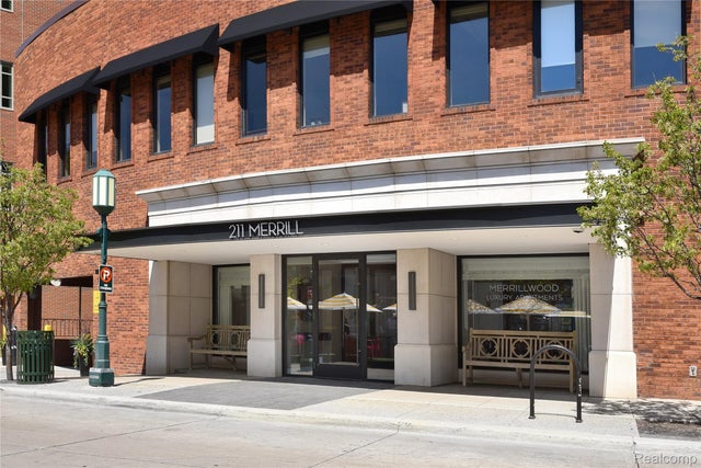 211 E Merrill Street 411, Birmingham city