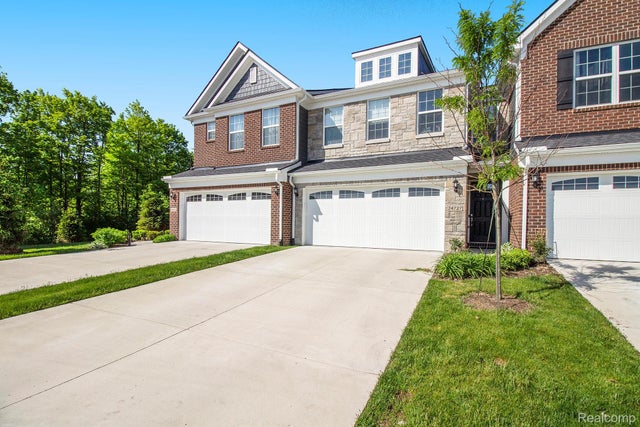 24727 Ivy Lane, Novi city