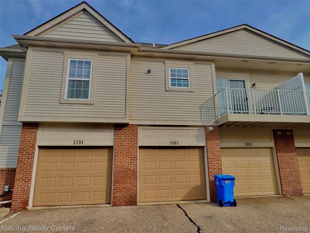 3201 Addington Drive, Commerce charter township