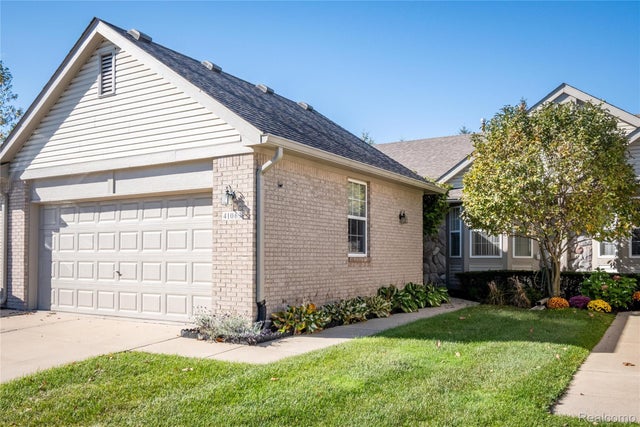 41063 Millbrook Drive, Sterling Heights city