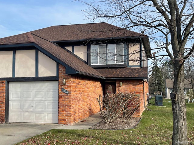 5858 Niles Drive, Troy city