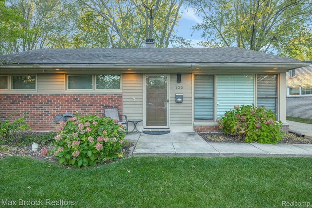 125 Essex Street, Clawson city