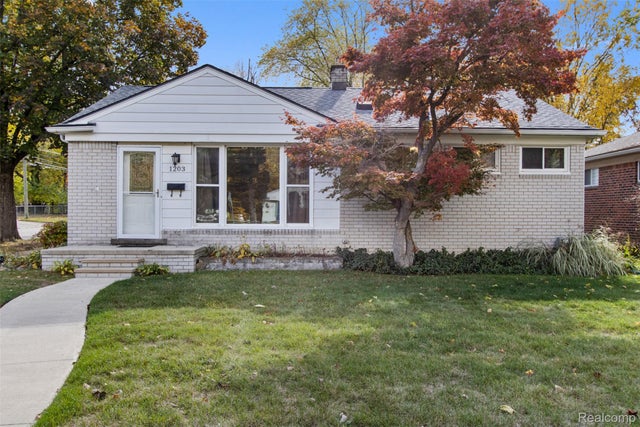 1203 Hickory Avenue, Royal Oak city