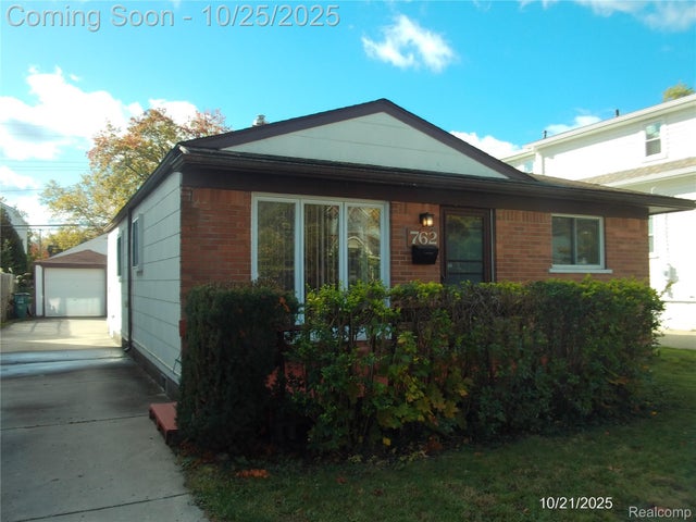 762 Ruffner Avenue, Birmingham city