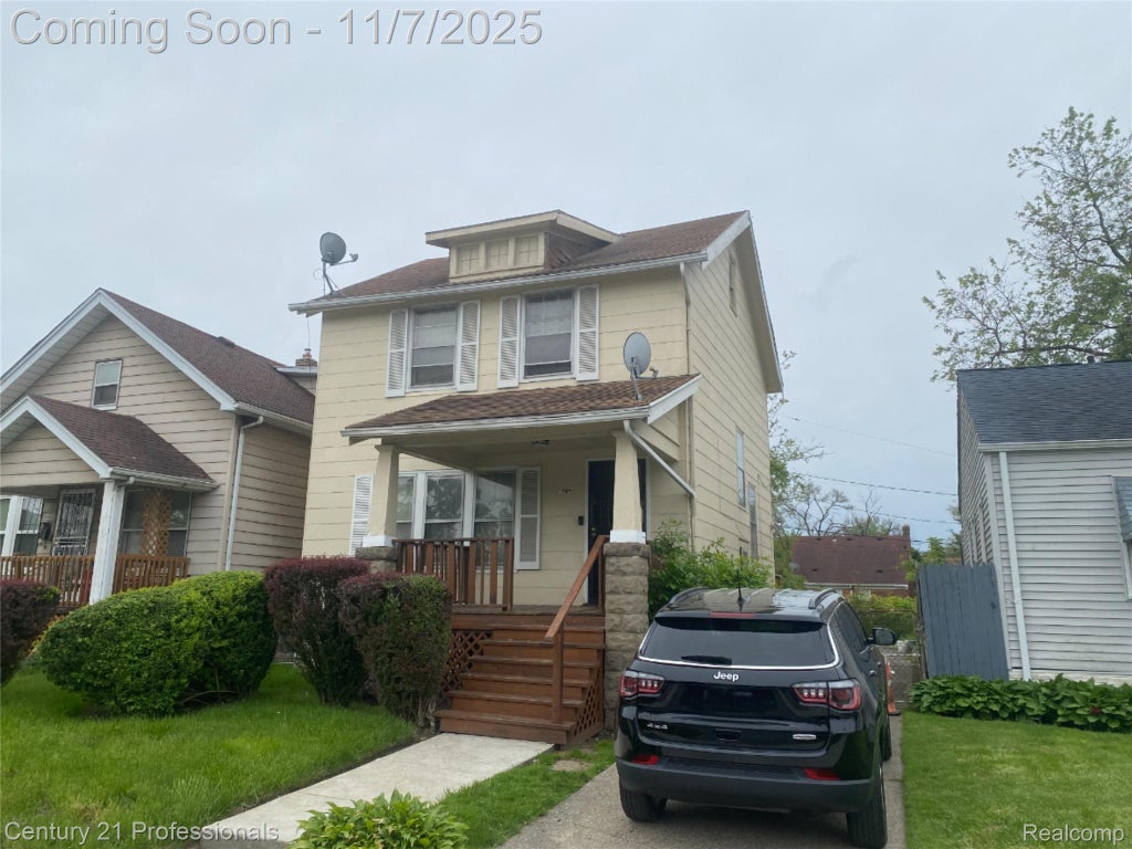 984 E Hollywood, Highland Park city