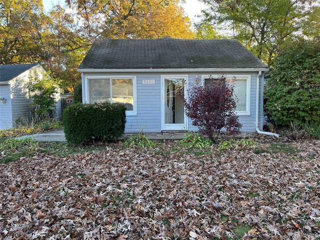 5868 N Linville Street, Westland city