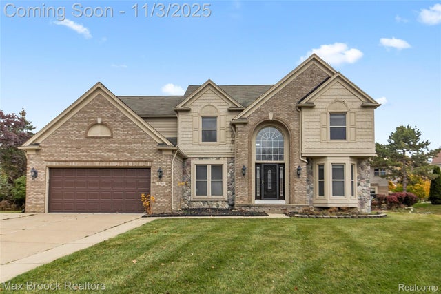 5366 Midchester Court, West Bloomfield charter township