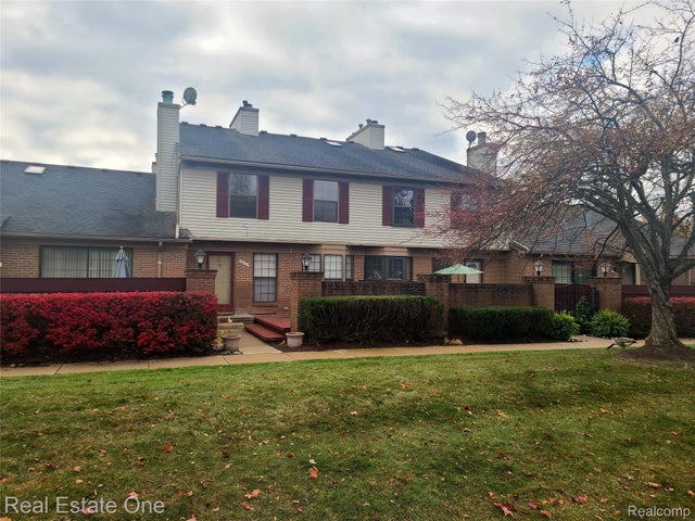 38872 Country Circle 90, Farmington Hills city