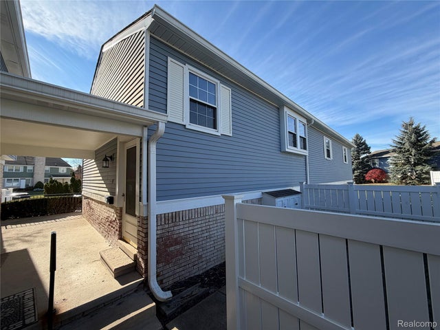 20923 W Glen Haven Circle, Novi city