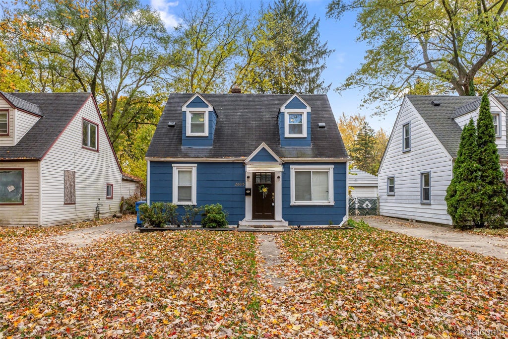 26015 Currier Street, Dearborn Heights city