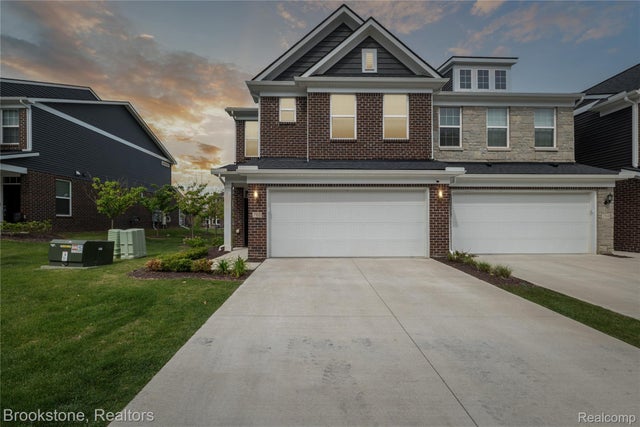 765 Hummingbird Drive, Rochester Hills city