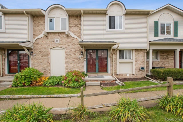 44563 Savery Drive, Canton charter township