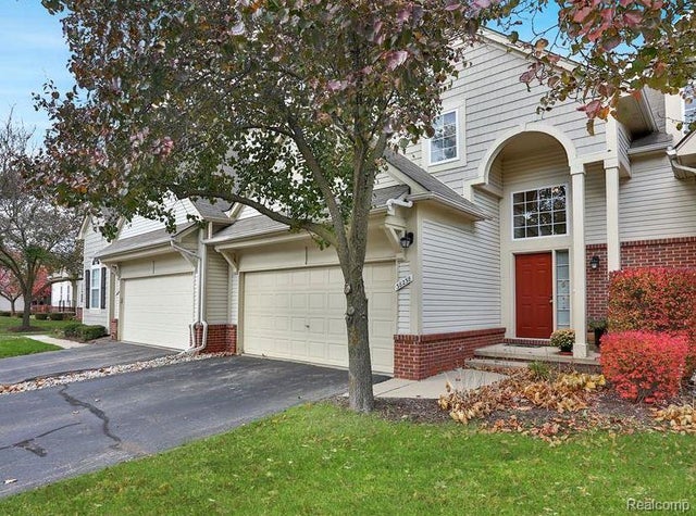 38238 Remington Park, Farmington Hills, Farmington Hills city