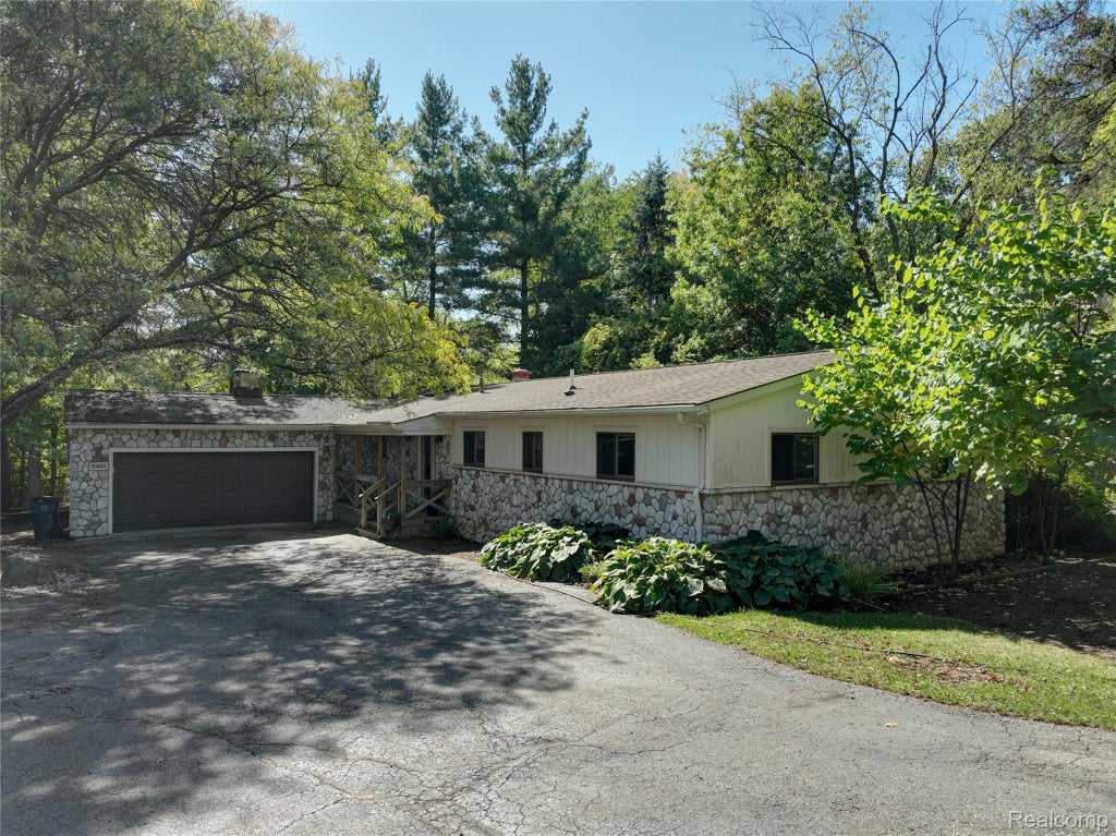 2451 Sanders Place, Bloomfield Hills city