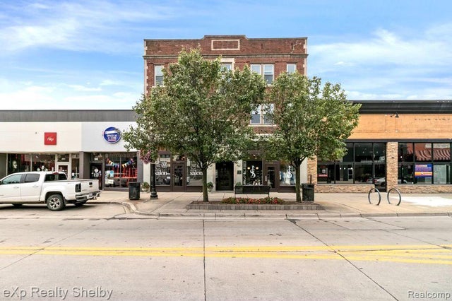 259 W 9 Mile Road 302, Ferndale city