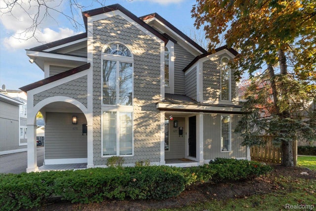 677 E Lincoln Street 4, Birmingham city