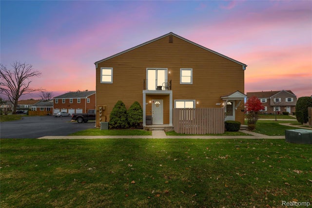 23637 N Rockledge, Novi city