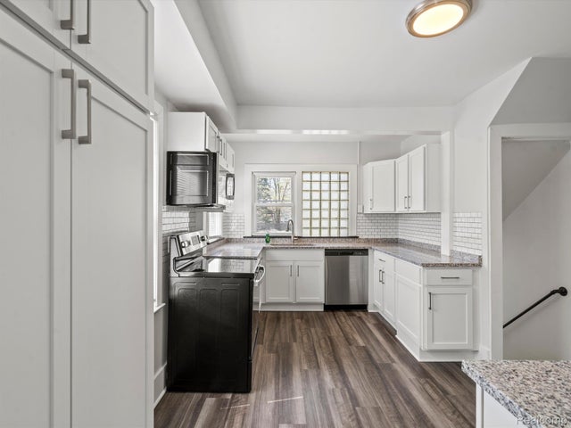 321 Saint Louis #1 Street, Ferndale city